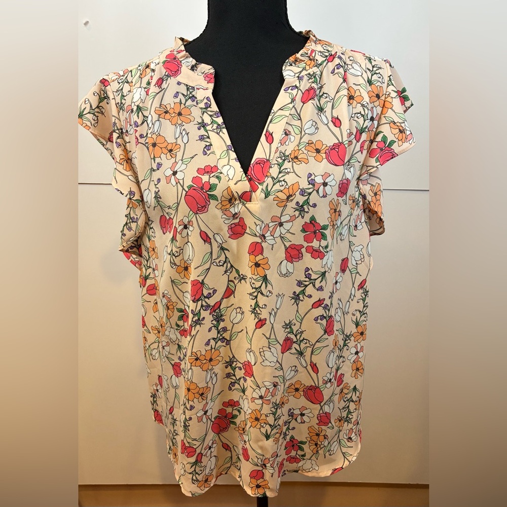 Liz Claiborne Cream Floral Blouse Beige Multicolor Flutter Sleeve Size Small